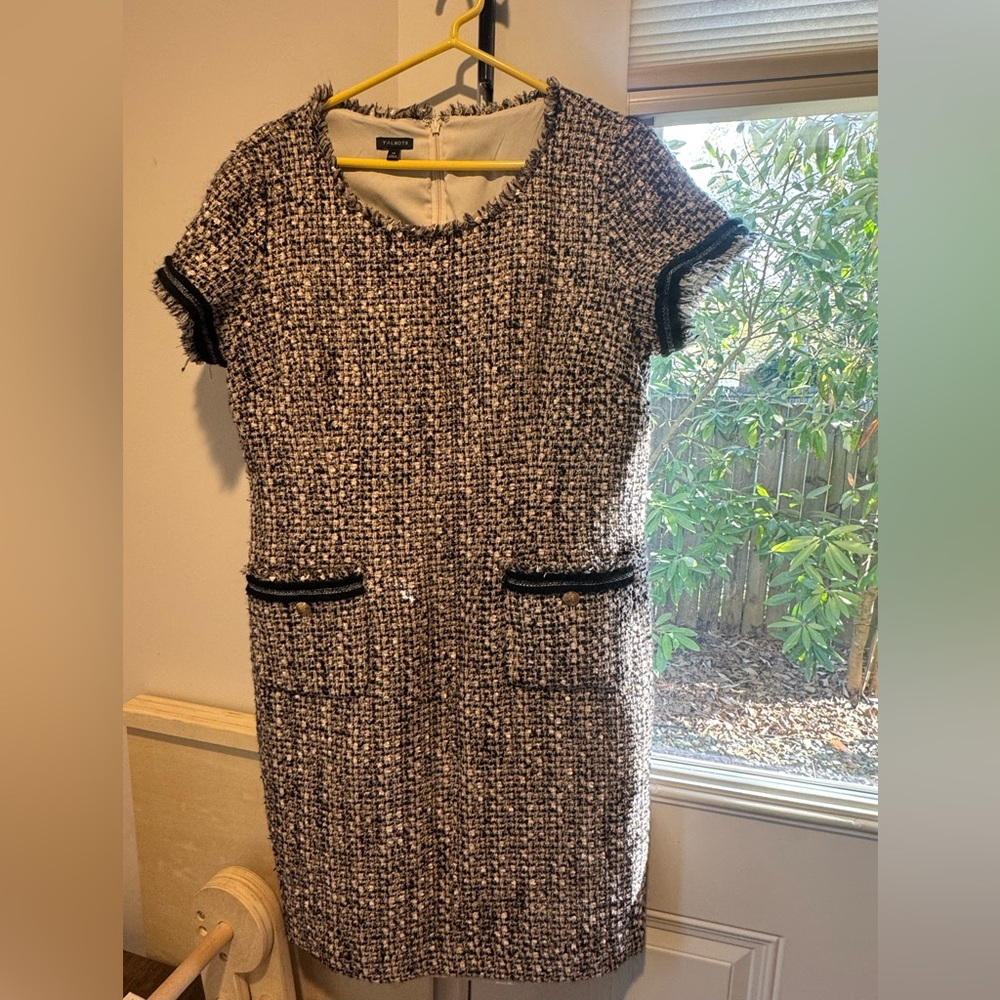 Talbots Tweed Bouclé Shift Dress in Black and White